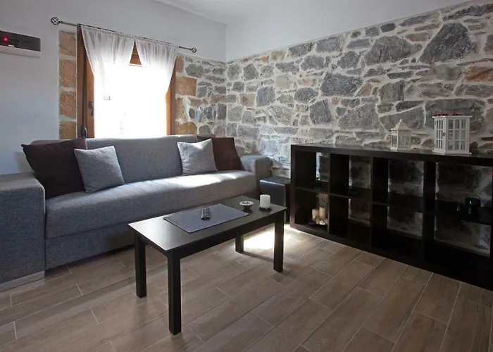 Antoni\'S House Makri