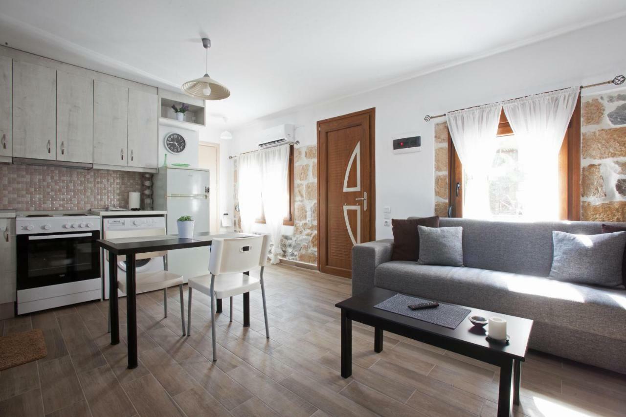 Holiday home Antoni's House Makri